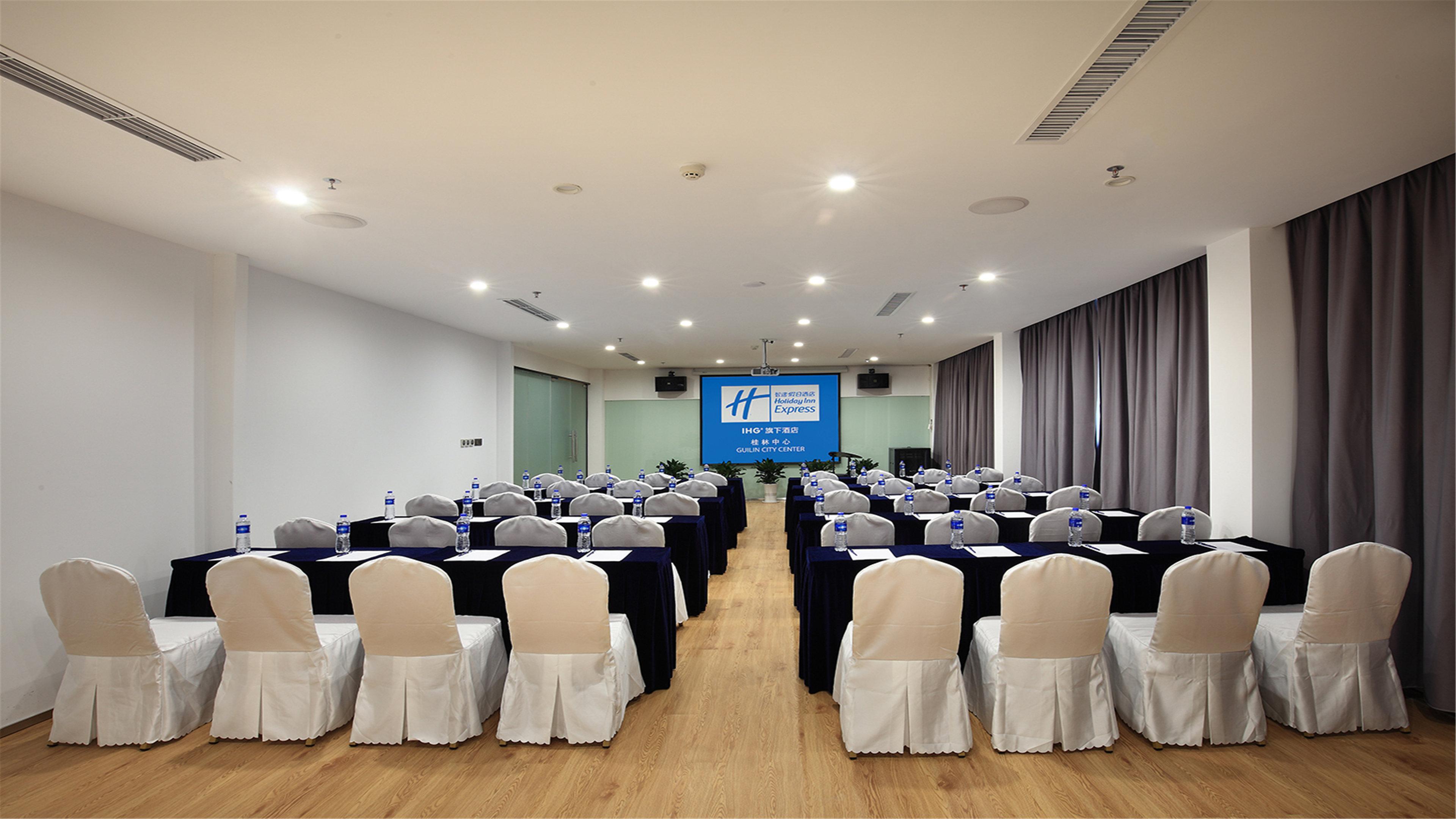 Holiday Inn Express Guilin City Center By Ihg Esterno foto