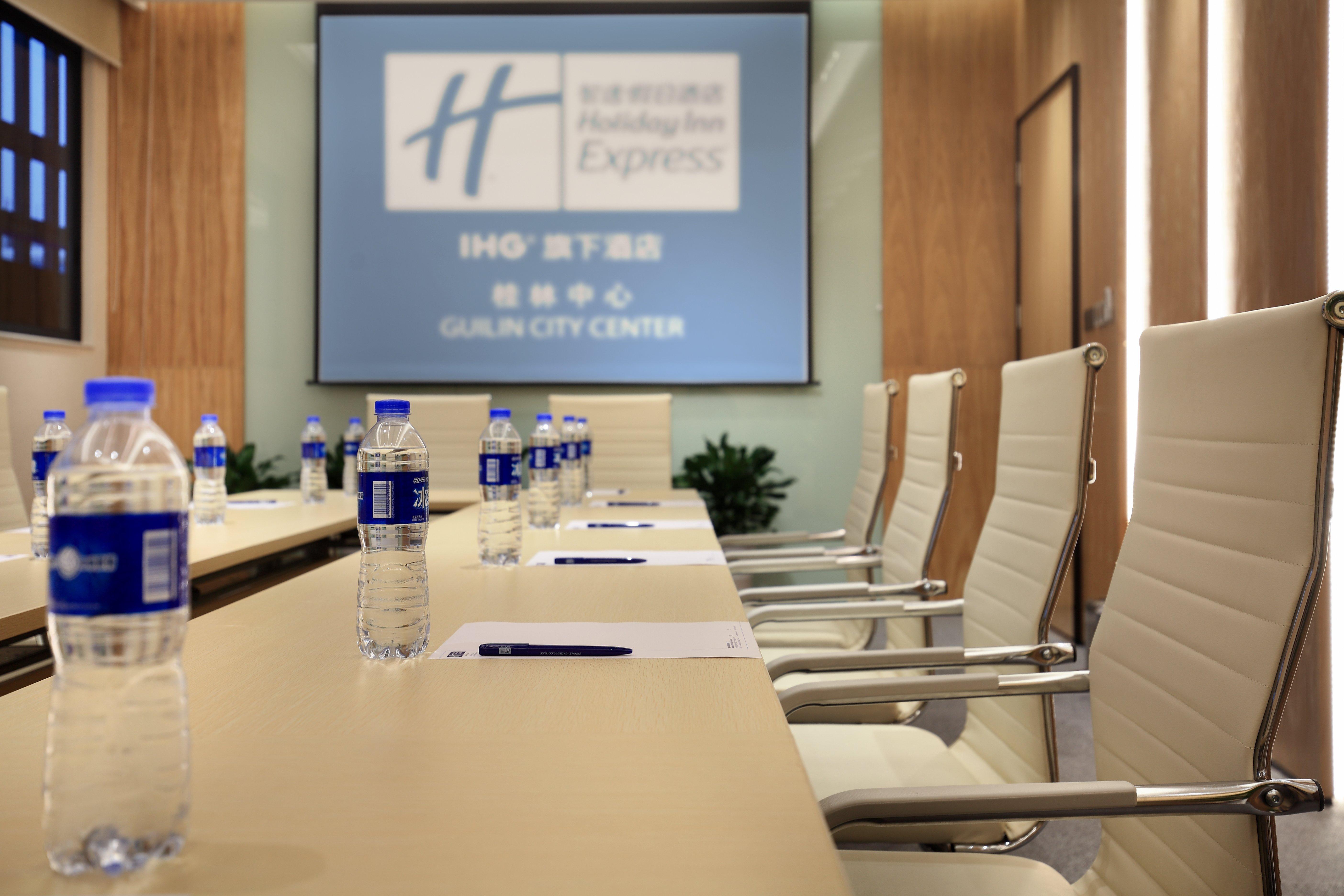 Holiday Inn Express Guilin City Center By Ihg Esterno foto